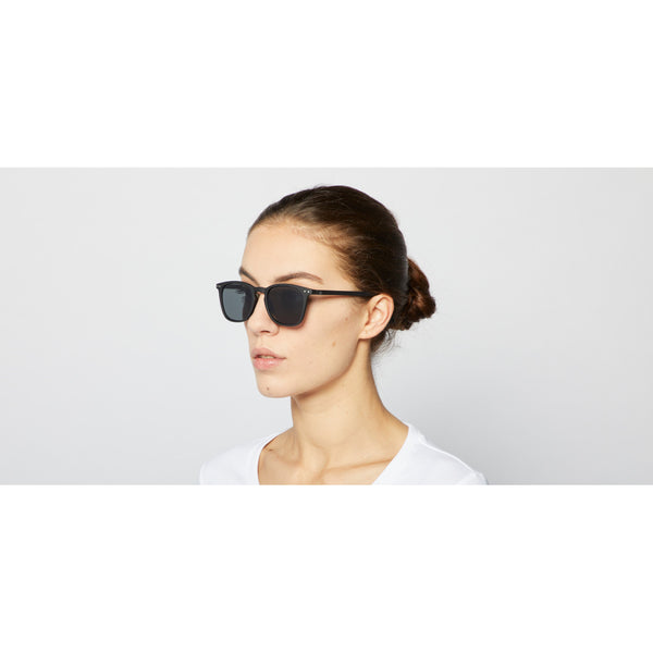SUN LETMESEE #E Black Soft Grey Lenses