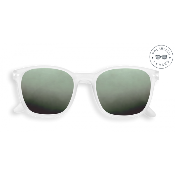 NAUTIC White
